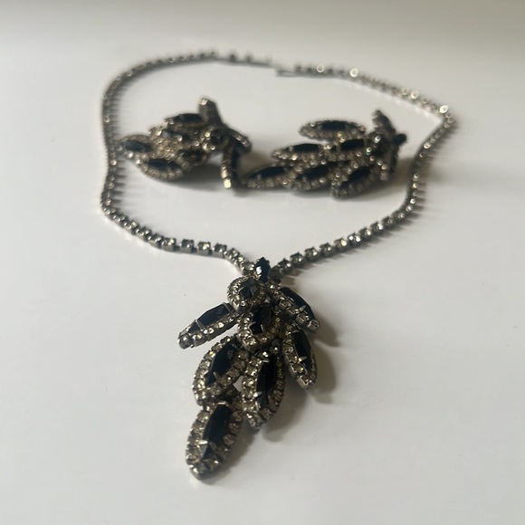 Elizabeth Cole's Black Rhinestone Crystal Necklace - Picture 2 of 10